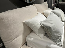 Italienisches Designbett