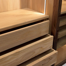 Ankleide/Kleiderschrank