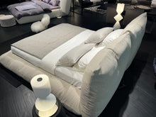 Italienisches Designbett