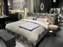 Italienisches Designbett 2