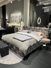 Italienisches Designbett 2
