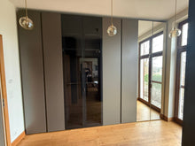 Kleiderschrank
