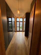 Kleiderschrank