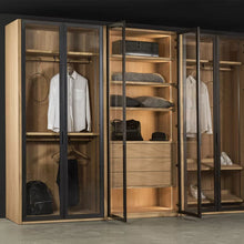 Ankleide/Kleiderschrank